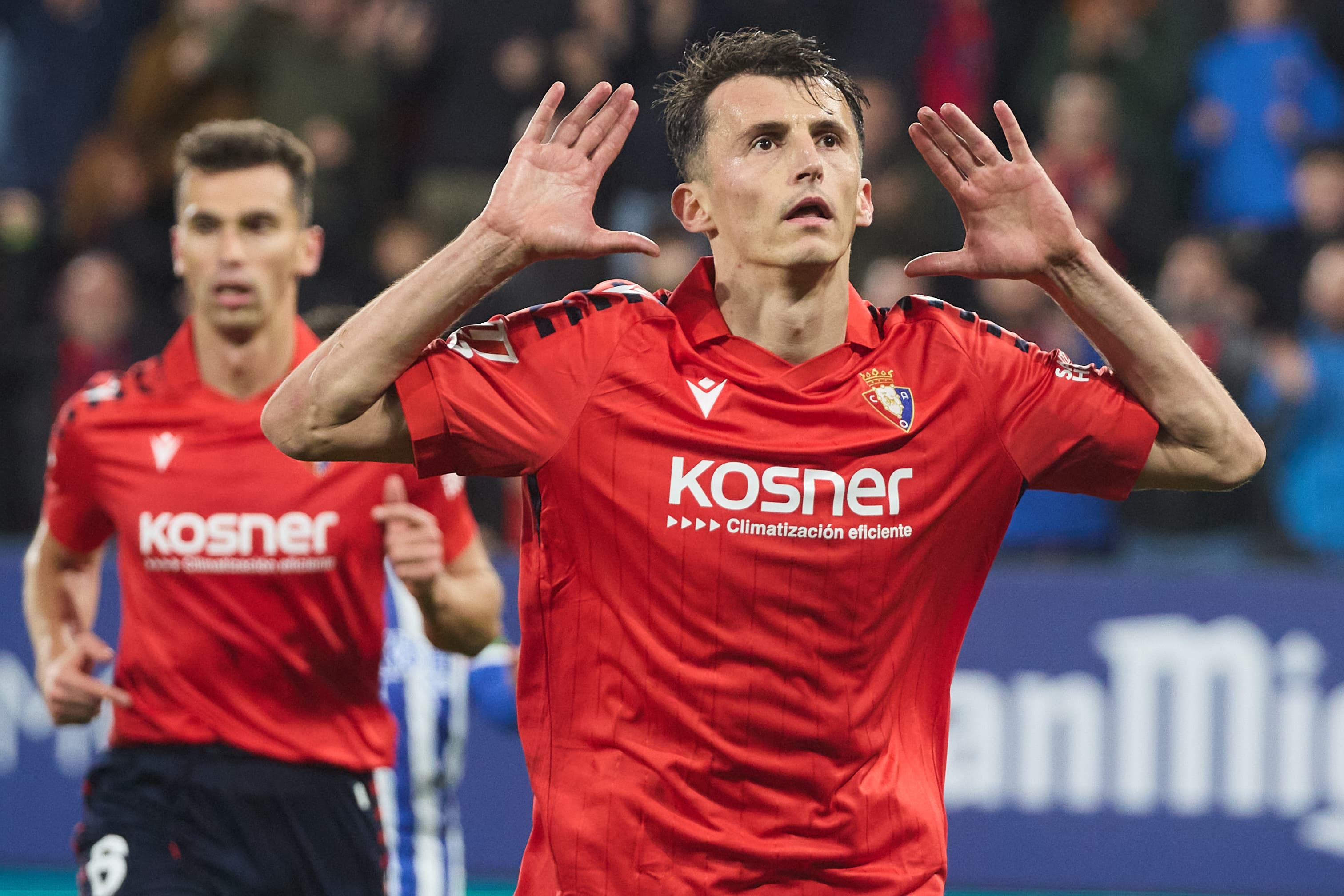 Ante Budimir (17. CA Osasuna) celebrates his goal (2-1) during the football match of LaLiga EA Sports between CA Osasuna and Deportivo Alavés played in Pamplona (Spain) on 18 April 2026. Credit: Iñigo Alzugaray